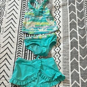 ZeroXposur Turquoise and White Swimwear